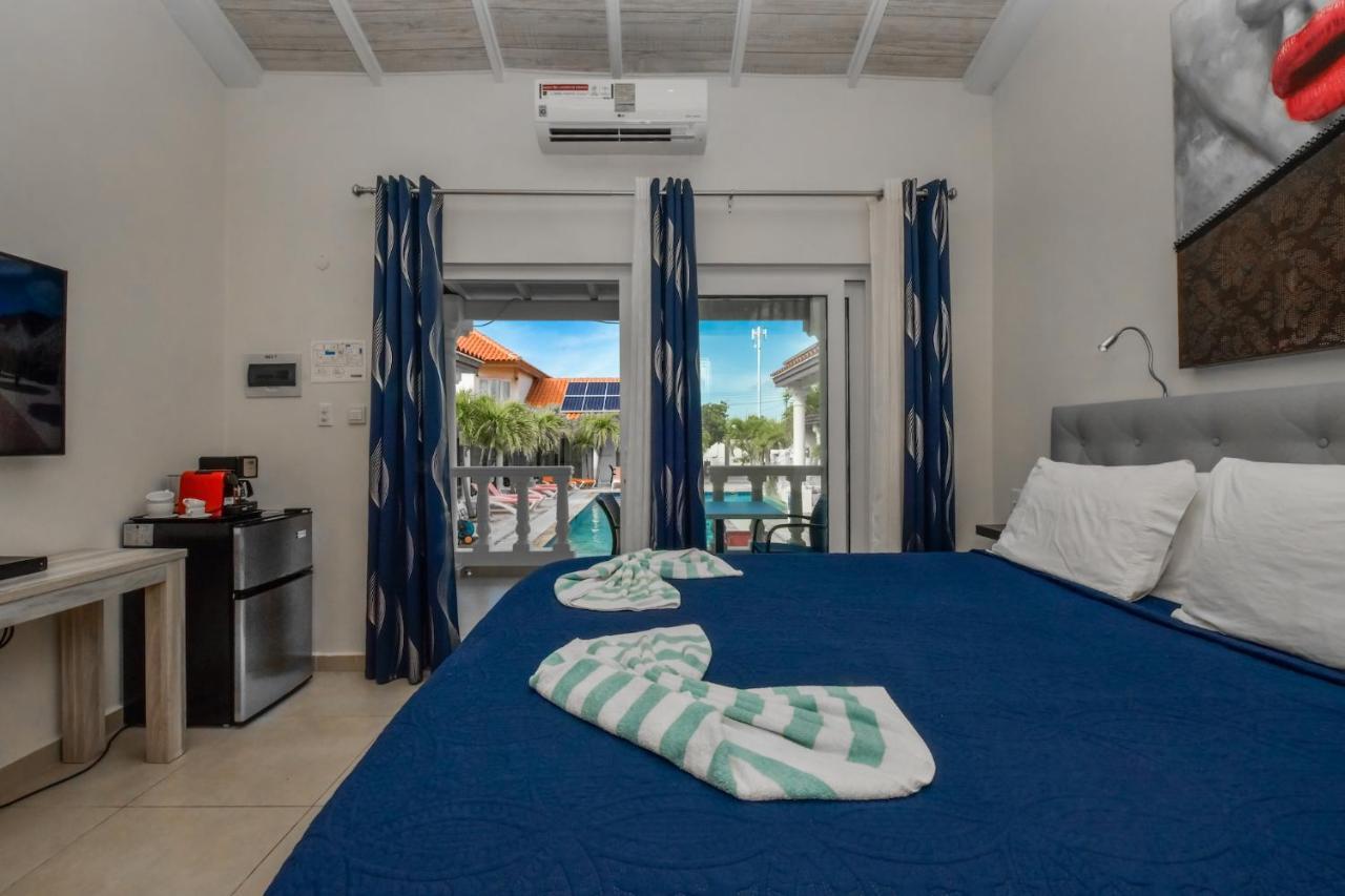 Boutique Hotel Swiss Paradise Aruba Villas And Suites Palm Beach Exteriör bild