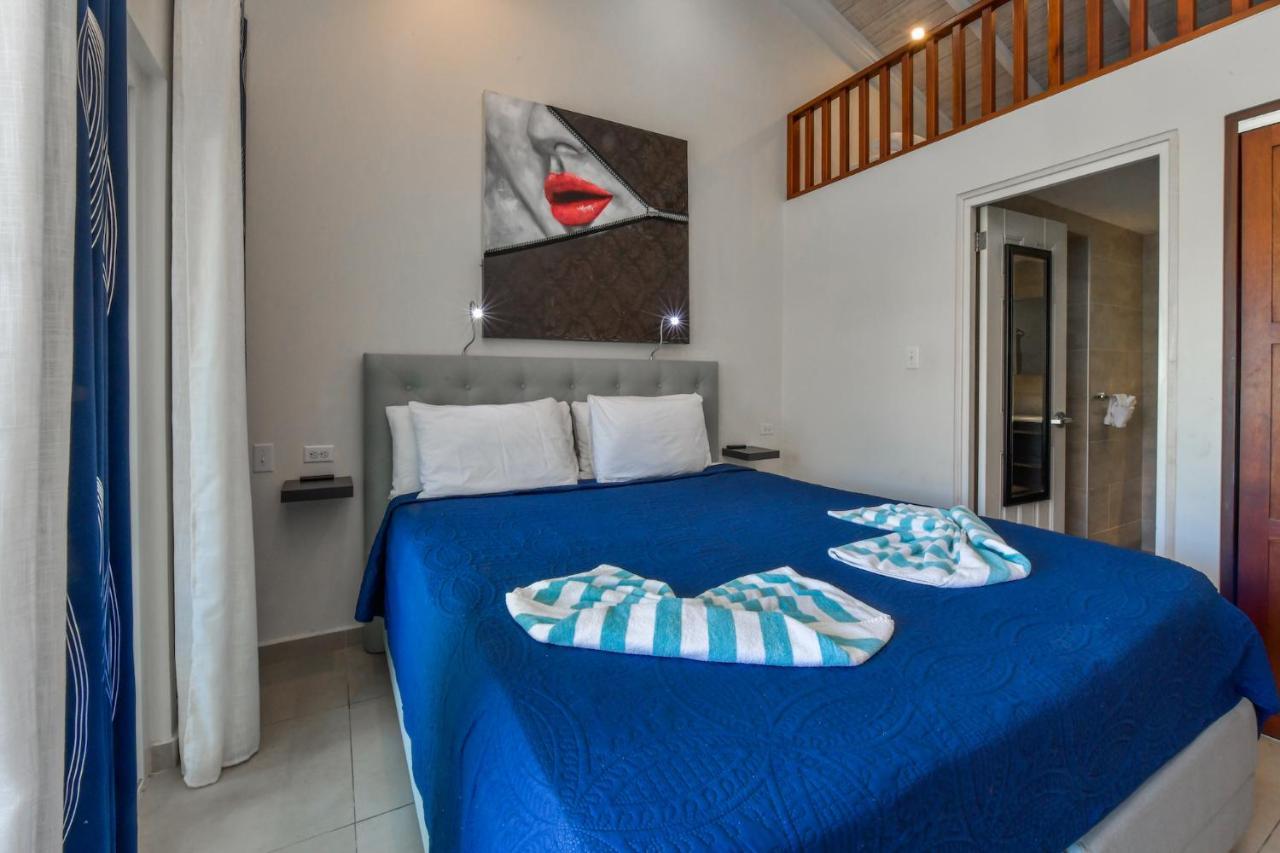 Boutique Hotel Swiss Paradise Aruba Villas And Suites Palm Beach Exteriör bild