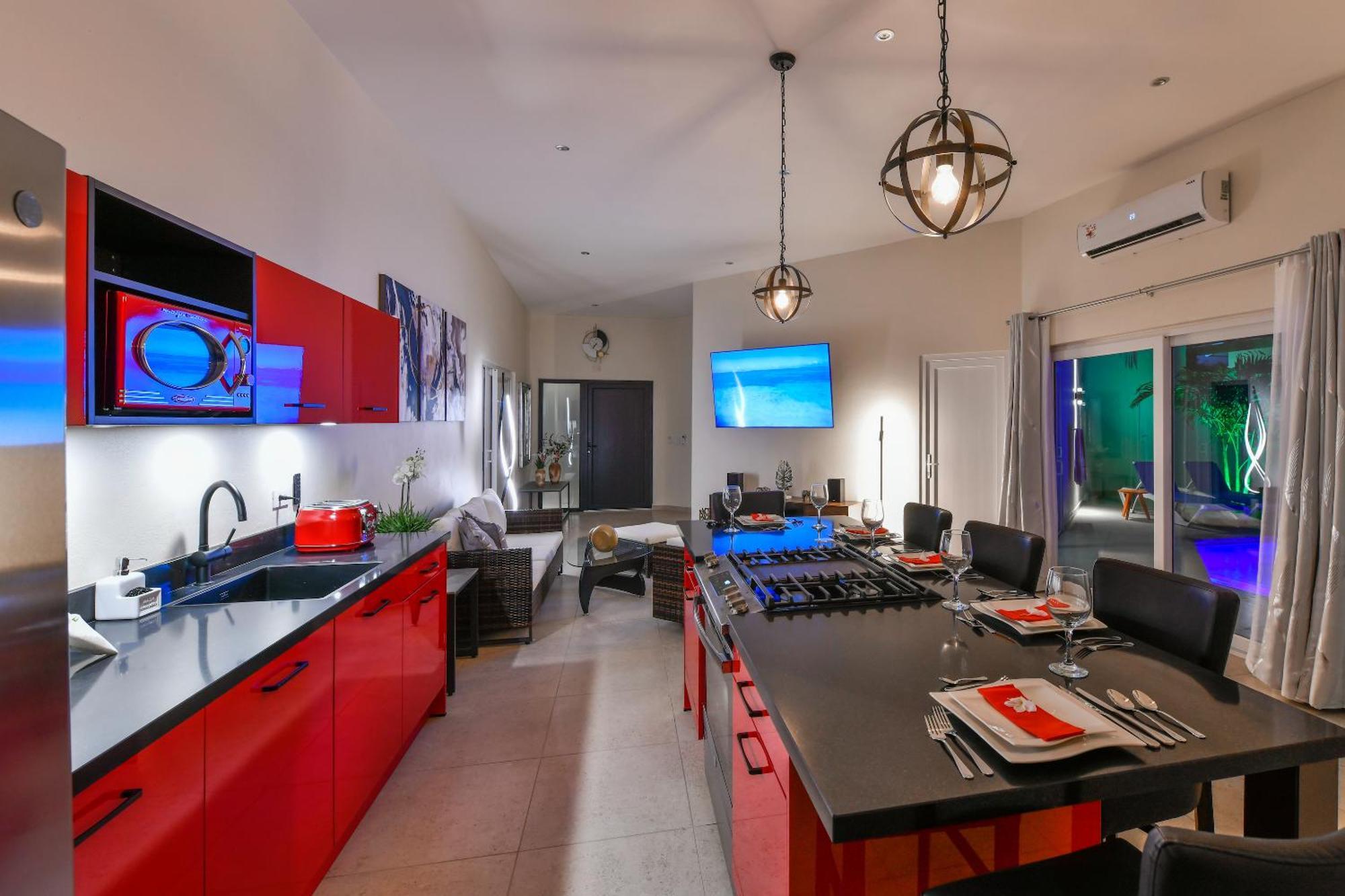 Boutique Hotel Swiss Paradise Aruba Villas And Suites Palm Beach Exteriör bild