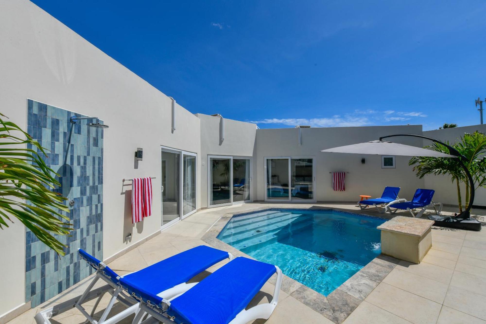 Boutique Hotel Swiss Paradise Aruba Villas And Suites Palm Beach Exteriör bild